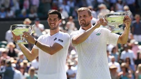 Hollyoaks star's five-word comment as brother Lloyd Glasspool makes Wimbledon history