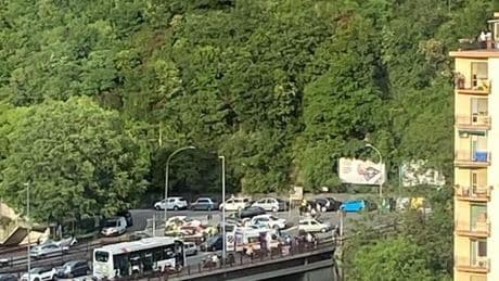 Genova, auto contro moto sul ponte Don Acciai: grave un ventunenne