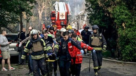 Krieg in der Ukraine: Mindestens 14 Tote bei russischen Luftangriffen auf Kyjiw