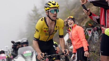 Simon Yates: chi è il corridore britannico che stupito nel Giro d'Italia. Età, altezza, peso, carriera