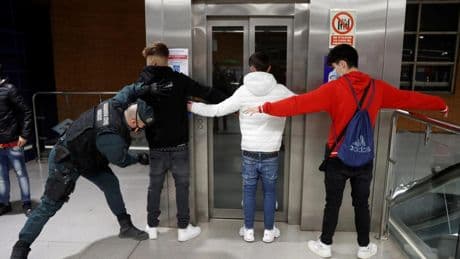 Detenido en Cuatro Caminos un asesino al que ocultaban los Trinitarios: se había fugado de Reino Unido