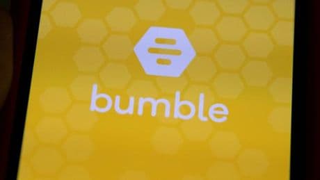 Plainte contre Bumble, accusée d’avoir déployé un outil d’IA basé sur ChatGPT sans le consentement des utilisateurs