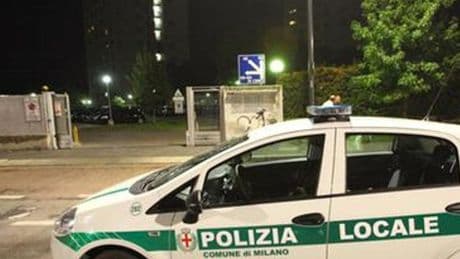 Rubano una carta di credito e vanno a fare shopping in centro a Milano: arrestati due 22enni