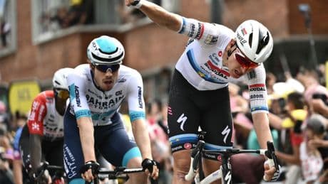 Tim Merlier takes sprint victory after Jasper Philipsen abandons as crashes mar stage 3 of Tour de France