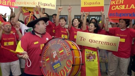 Muere Manolo, ‘el del Bombo’, icono del fútbol español y el aficionado más popular