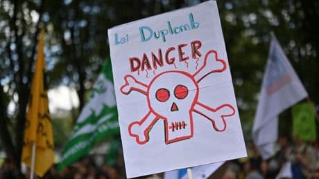 « L’écologie contre-attaque » : la pétition contre la loi Duplomb passe le million de signatures
