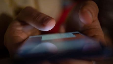 Niedersachsen: Polizisten sollen rassistische Chatgruppe gehabt haben