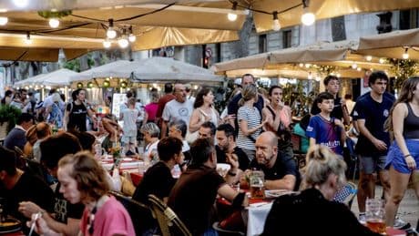 No, los guiris que bajan por la Rambla no son tontos