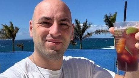 'I'm a holiday sunbed war veteran - there's one unwritten rule for bagging best spot'