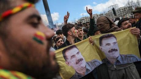 Türkei: PKK-Chef Öcalan kündigt rasche Waffenniederlegung an