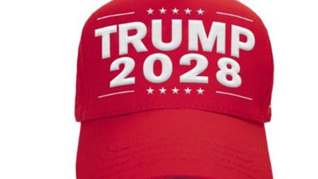 Des casquettes et T-shirts «Trump 2028» en vente sur la boutique en ligne de Donald Trump