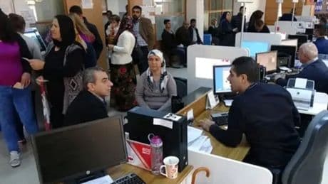 İlçe merkezlerinde sıraya girdiler: 3 milyon kişi için zaman daralıyor