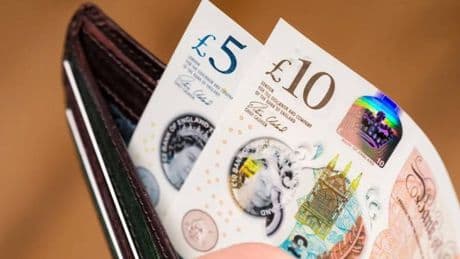 DWP opens up applications for free £300 payment for UK households