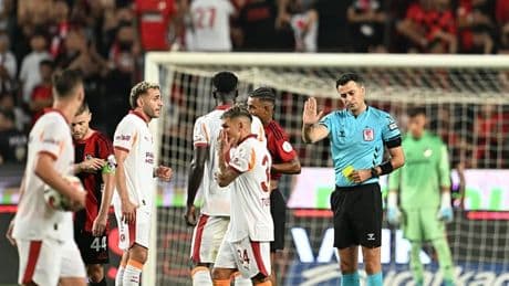 Gaziantep FK - Galatasaray maçındaki konuşmalar ortaya çıktı! Süper Lig'de ilk haftanın VAR kayıtları açıklandı...