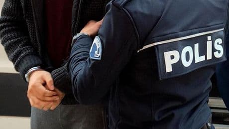 İstanbul merkezli FETÖ operasyonunda 10 polis tutuklandı