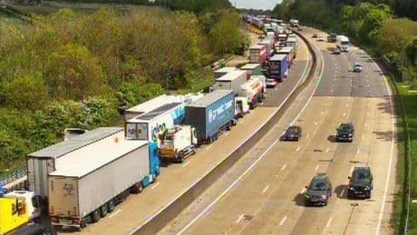 M25 traffic: Britain’s busiest motorway grinds to a halt due to triple lorry crash with queues for miles