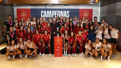 Más dinero, más mujeres y alguna incógnita: así ha reestructurado Louzán el fútbol femenino