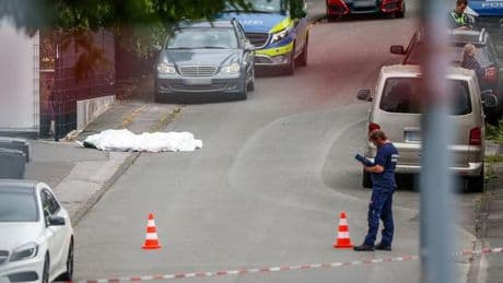 Bluttat in NRW: Polizei sucht weiter nach Todesschützen von Menden