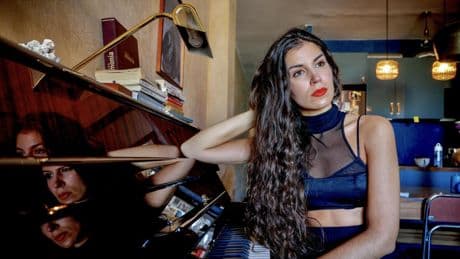 La biblioteca de Marina Herlop: la inmortalidad es ahora