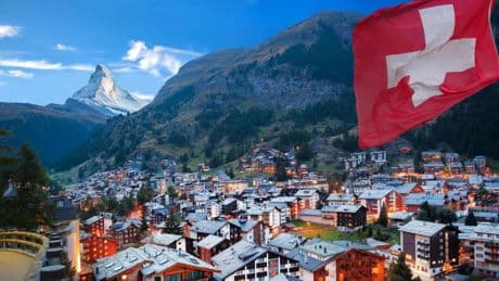 Encuentran los cadáveres de cinco esquiadores en un glaciar de los Alpes suizos