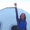 Tourisme spatial : le coup de com' de Jeff Bezos, qui envoie Katy Perry à 100 km de la Terre
