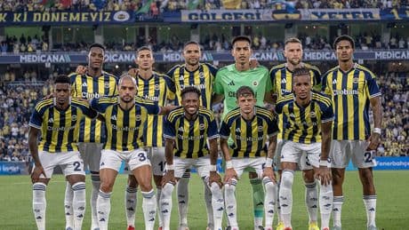 Fenerbahçe'ye kötü haber! Oyuna devam edemedi