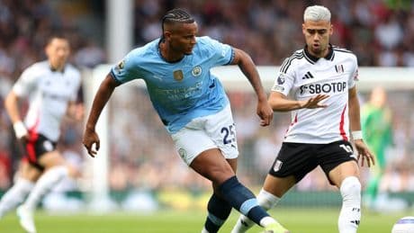 Sondean a un central del City en una semana clave para Guardiola