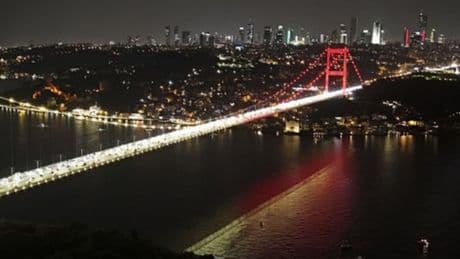Türk Boğazlarında köprüler "sarı-kırmızı"
