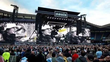 'Hero' Oasis steward goes viral after heartwarming video at Edinburgh gig
