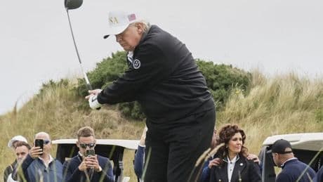 Trump und der Sport: Bückling im Weißen Haus