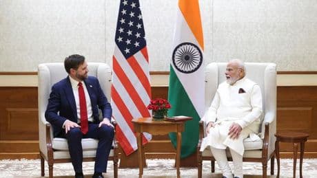 Konflikt zwischen Atommächten: Indien und Pakistan lassen Waffen schweigen