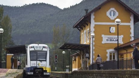Transportes encarga otro estudio de viabilidad del tren que unirá Santander y Bilbao