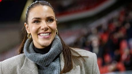 Esther Sedlaczek feiert Comeback: Das ist ihr berühmter Ex-Freund
