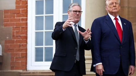 Großbritannien: Keir Starmer, zu Gast im eigenen Land