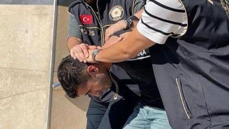Aile içindeki 'silah' tartışması cinayetle bitti! 20 yaşındaki genç, annesini öldürdü