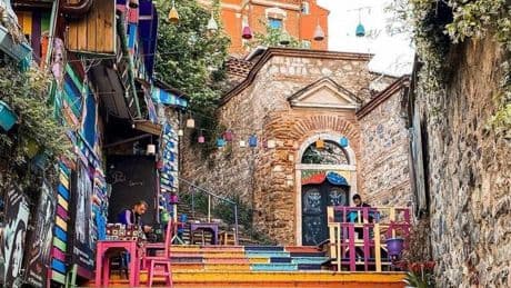 İstanbul gezisinde görülmesi gereken yerler! İstanbul'da yaşayanların bilmesi gereken tarihi ve önemli yerler!