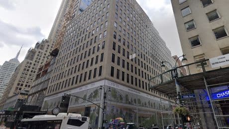 Amazon closes purchase of 522 Fifth Ave.