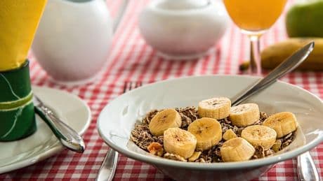 Los 6 ingredientes del desayuno 'mágico' de Harvard: apenas los tomamos en España