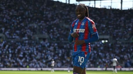 El Crystal Palace se lleva el derbi y ya piensa en la final ante el City