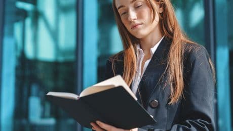35 books Wall Street investors, dealmakers, and traders say helped them succeed