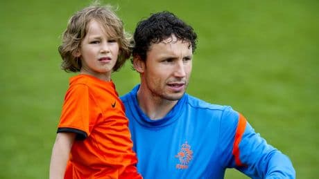 PSV-aanwinst Ruben van Bommel loopt niet weg voor druk van beroemde achternaam: ’Ben ik gewend’