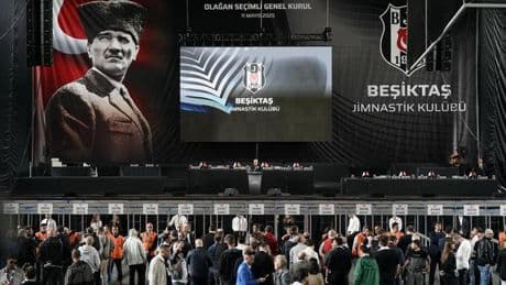 Beşiktaş başkanını seçiyor! Seçimli genel kurul başladı...