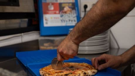 Mehrwegbox für Pizza: Pizza-To-Go in einer Plastikbox? - Tübingen testet
