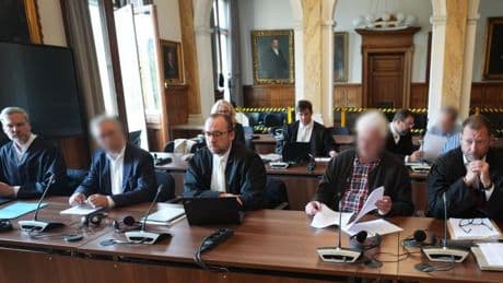 Arzt und Apotheker bestreiten Betrug mit Krebsmedikamenten