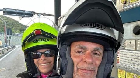Schianto fatale, muore in moto sull’A10. Grave la compagna che viaggiava con lui