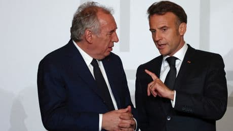 El Gobierno francés considerará someter a referéndum un plan para reducir el gasto del Estado