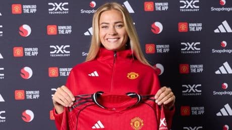 Fridolina Rolfö firma con el Manchester United tras salir del Barça: "La liga inglesa es la más fuerte del mundo"