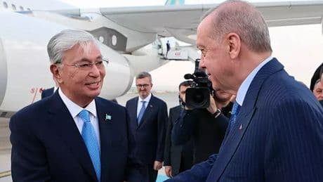 Kazakistan Cumhurbaşkanı Tokayev Ankara'da! Cumhurbaşkanı Erdoğan karşıladı