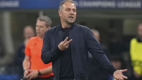 Barcelona, Hansi Flick ile uzattı