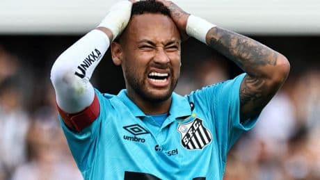 Fußball-Transferticker: Neymars Zukunft offener denn je
